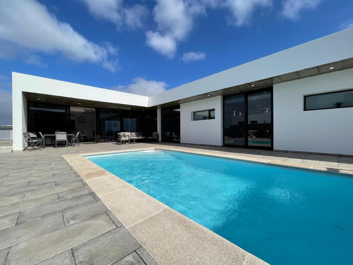 Eslanzarote Eco Villa Tony, Heated Pool, Jacuzzi, Sat Tv, Super Wifi La Costa Luaran gambar