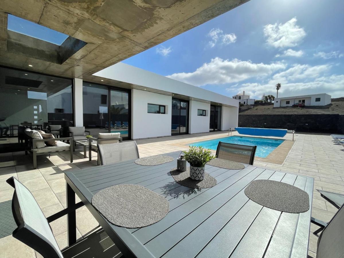 Eslanzarote Eco Villa Tony, Heated Pool, Jacuzzi, Sat Tv, Super Wifi La Costa Luaran gambar