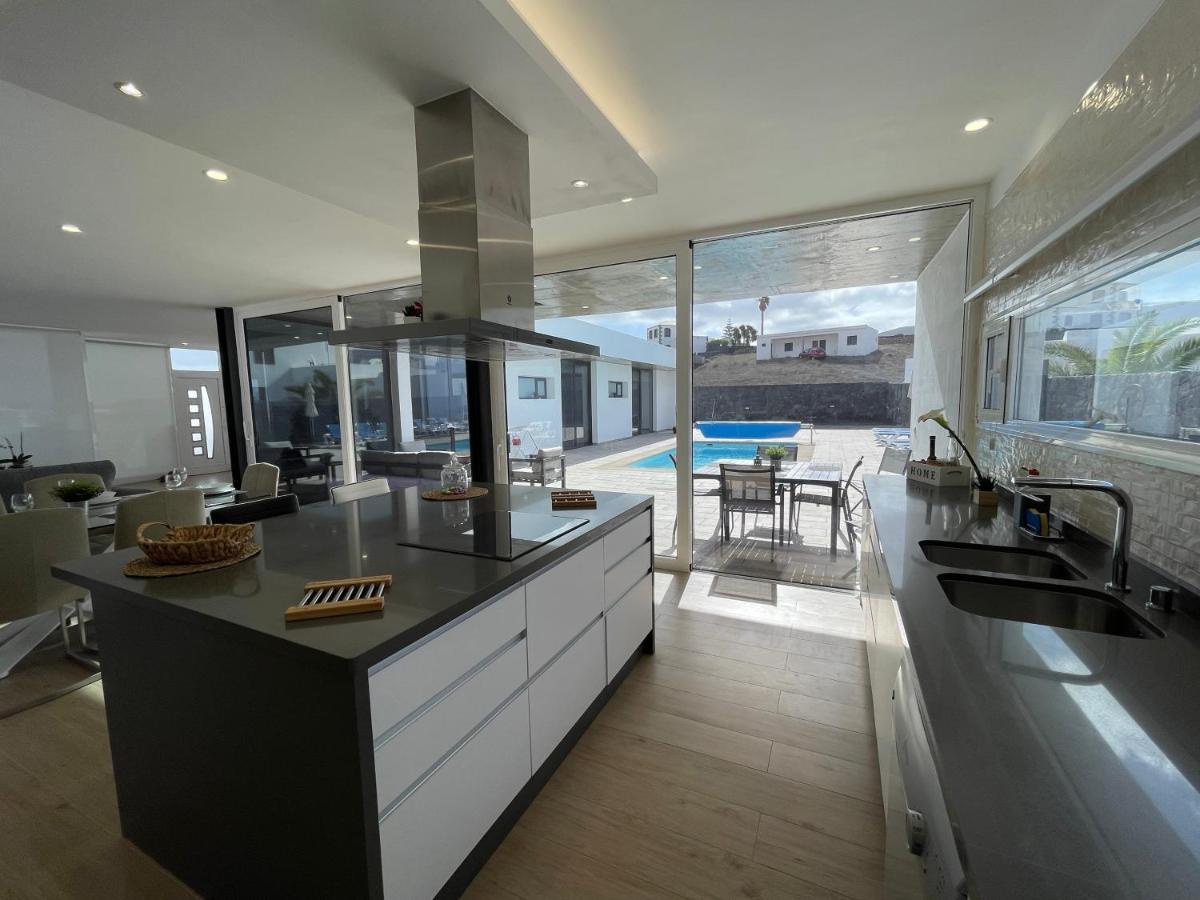 Eslanzarote Eco Villa Tony, Heated Pool, Jacuzzi, Sat Tv, Super Wifi La Costa Luaran gambar